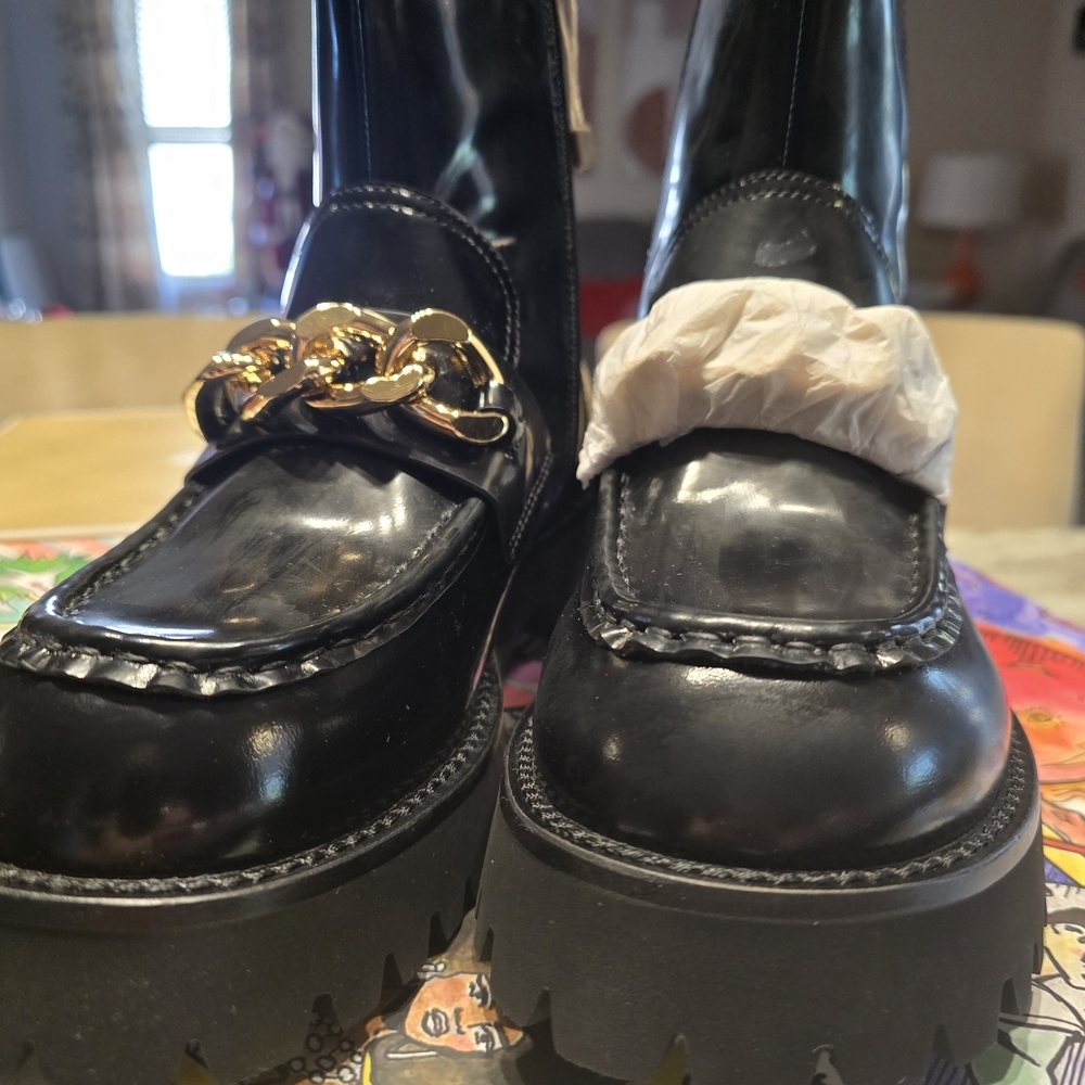 Jeffrey Campbell Black Ankle Boots with Gold Chain Detail - Picture 4 of 7